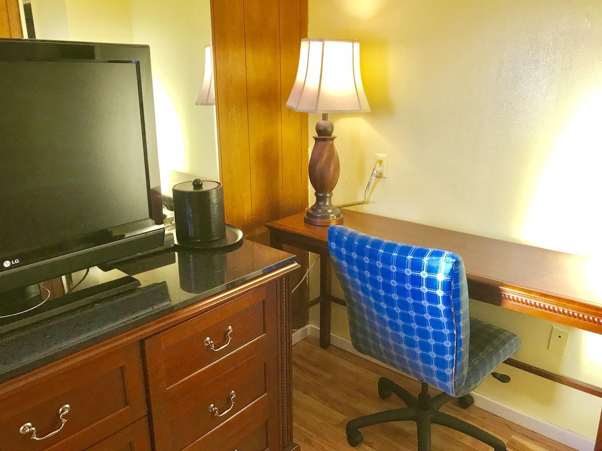 Oak Harbor Inn Extérieur photo